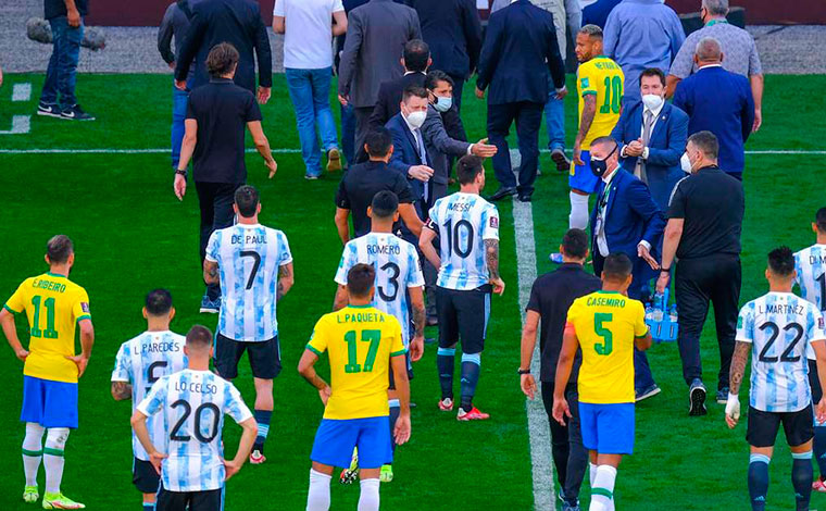 Jogo entre Brasil e Argentina é paralisado pela Anvisa por descumprimento de protocolo sanitário