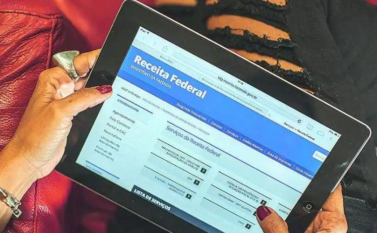 Receita organiza leilão online com lances a partir de R$10: itens incluem iphones, carros e joias 