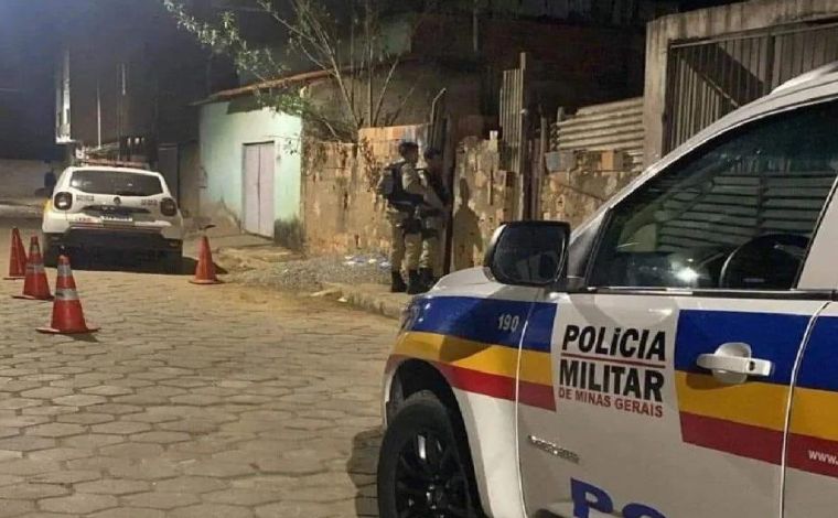 Bebê de seis meses é morto a tiros durante invasão a residência em MG