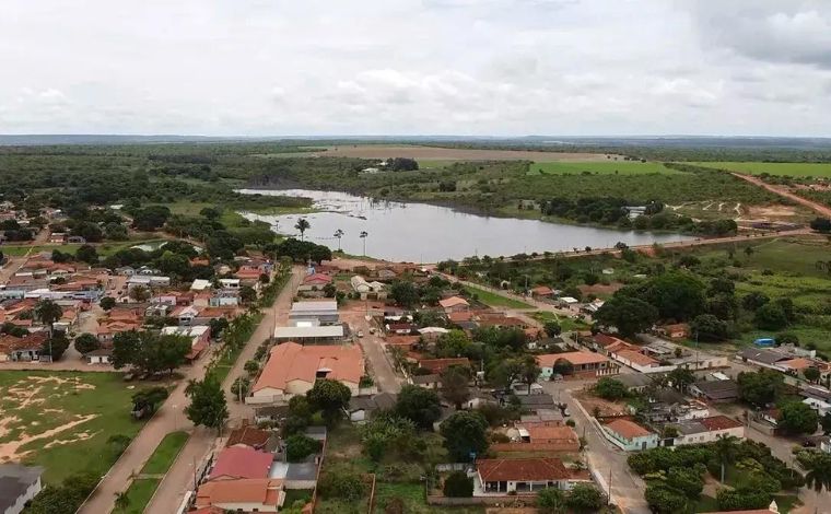 Corpos de pai e filho são encontrados dentro de lagoa no interior de Minas 