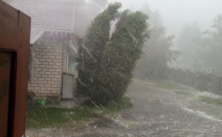 Tempestade com risco de granizo e ventos de até 100 km/h podem atingir cidades de MG; veja lista 