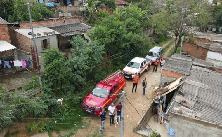 Defesa Civil e Bombeiros visitam áreas classificadas como de risco no período chuvoso em Sete Lagoas