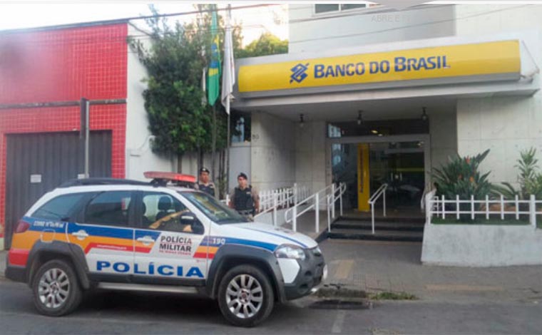 Bandidos arrombam agência bancária no Centro de Pedro Leopoldo